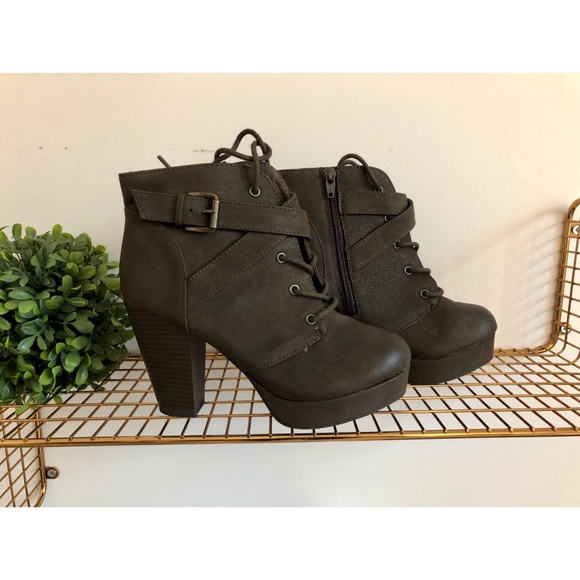 Guess-Brown bootie - Picture 6 of 6